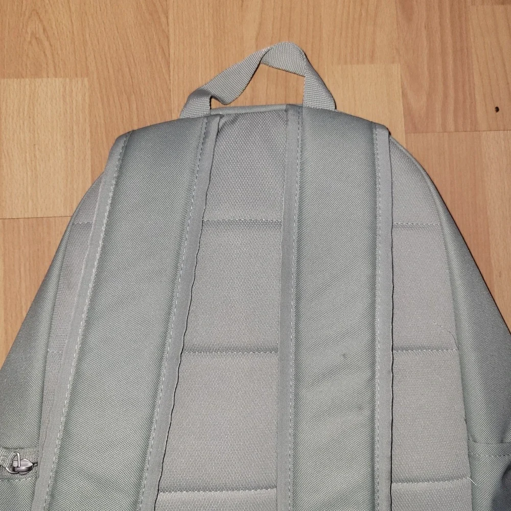 Nike Heritage Backpack Padded Adjustable Straps Laptop Sleeve Sage Green